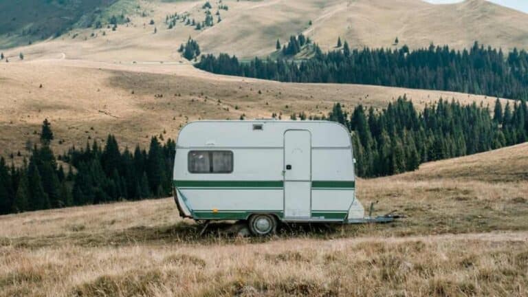 Hij verdiende 11.000 per maand als programmeur