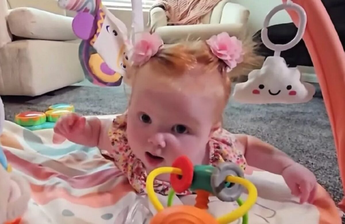 2 Brandweerman vindt baby in babybox